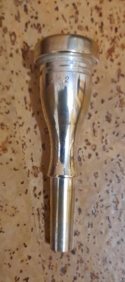Trompetenmundstück SH2